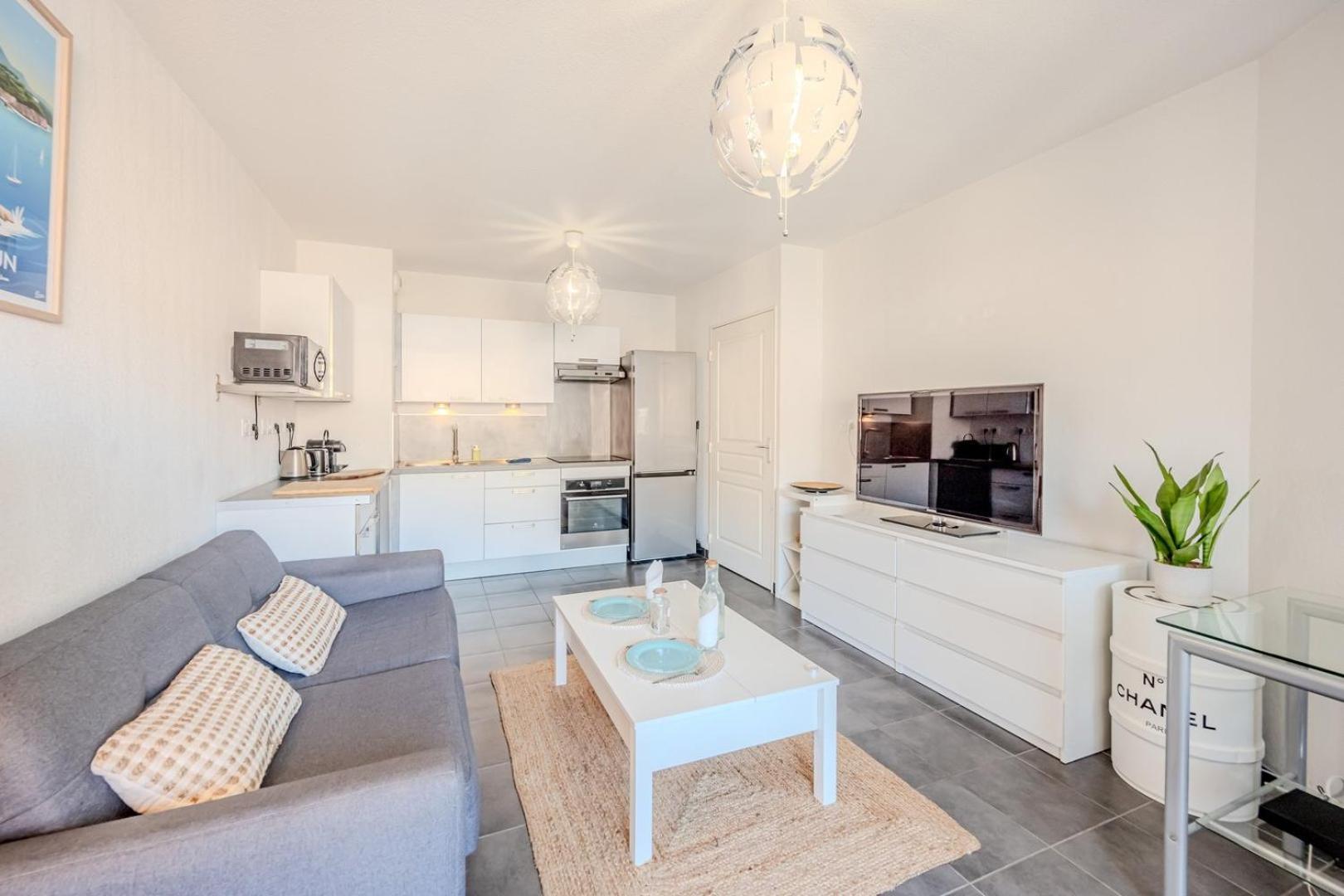 Le Neroli T2 Dernier Etage Avec Terrasse Et Garage Apartamento Toulon Exterior foto